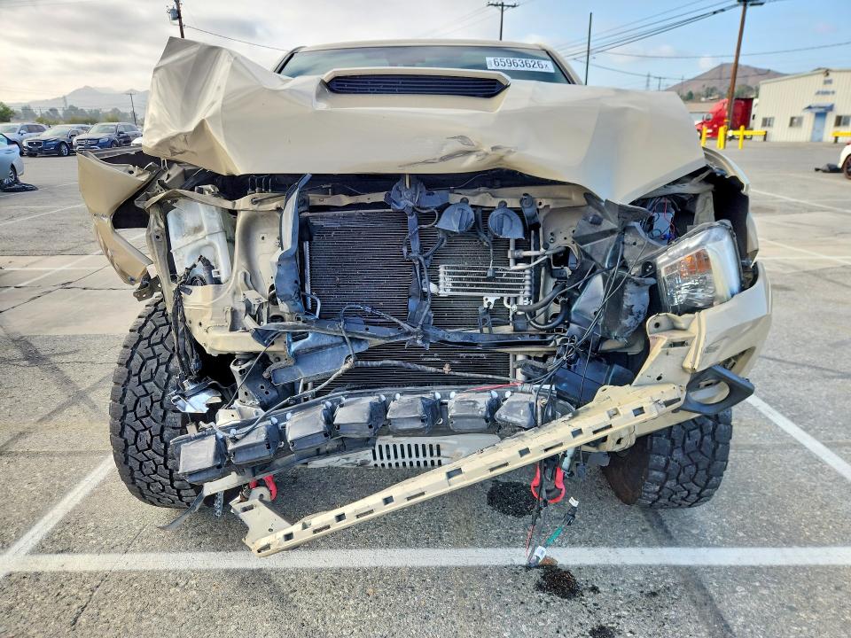65963626 :رقم المزاد ، 3TMCZ5AN0KM262594 vin ، 2019 Toyota Tacoma مزاد بيع