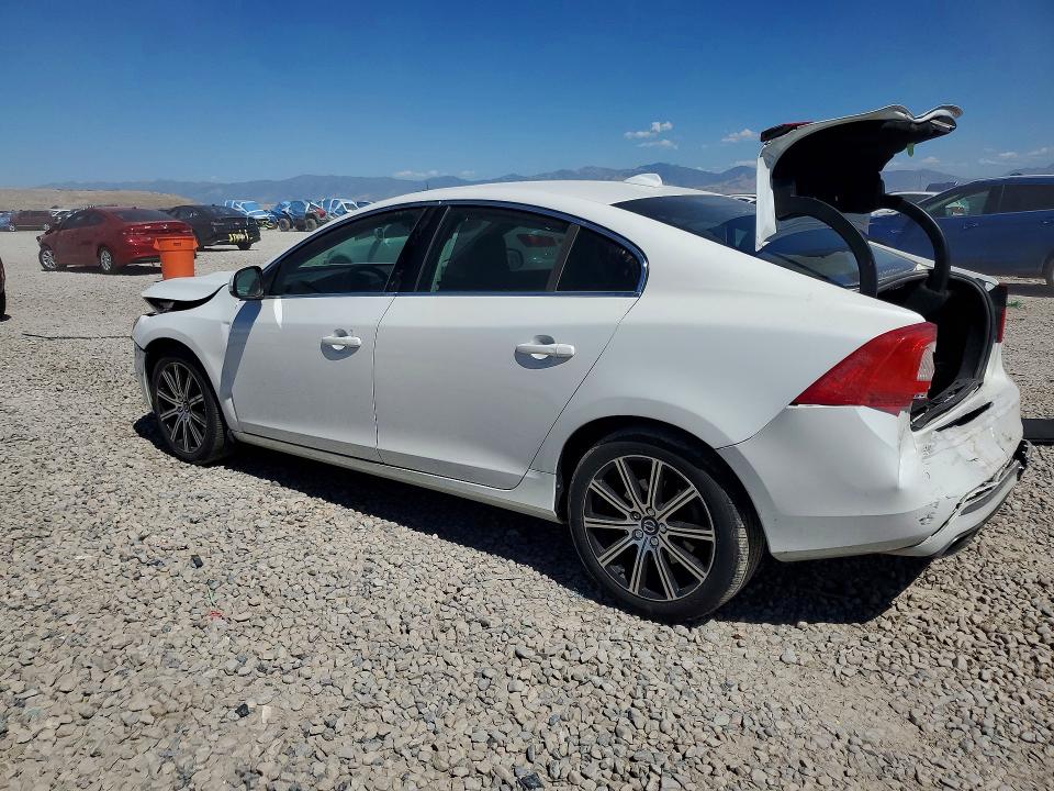 2017 Volvo S60 მანქანა იყიდება აუქციონზე, vin: LYV402TK9HB129878, აუქციონის ნომერი: 67741546
