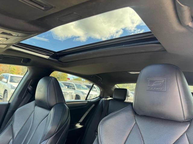 70493236 :رقم المزاد ، 58ABZ1B15KU038110 vin ، 2019 Lexus Es مزاد بيع