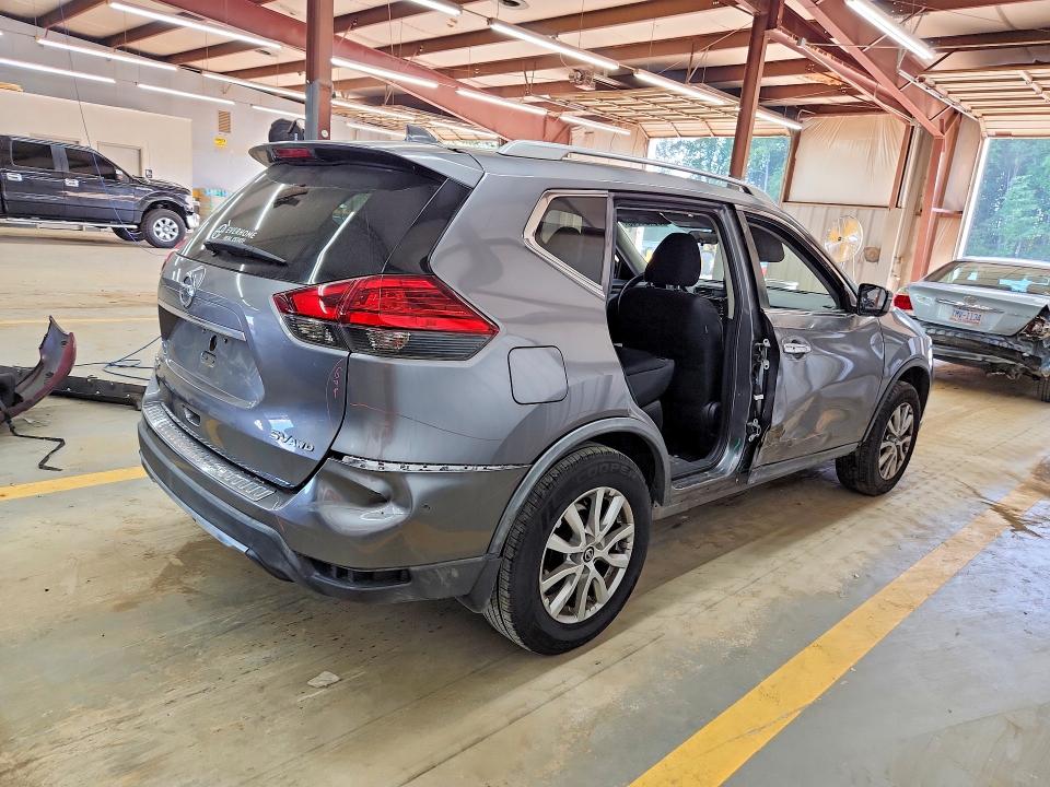 Продажа на аукционе авто 2017 Nissan Rogue, vin: KNMAT2MV9HP608051, номер лота: 68431746