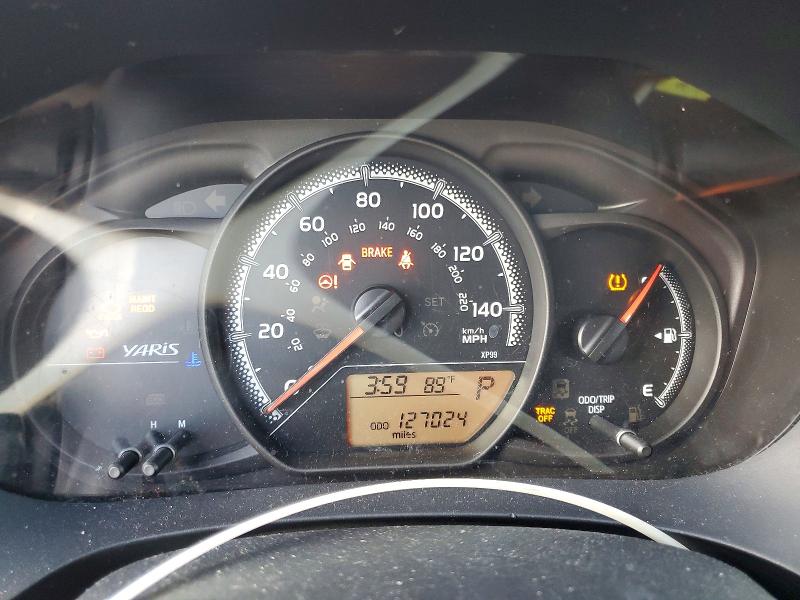 69044316 :رقم المزاد ، VNKKTUD34FA027840 vin ، 2015 Toyota Yaris مزاد بيع
