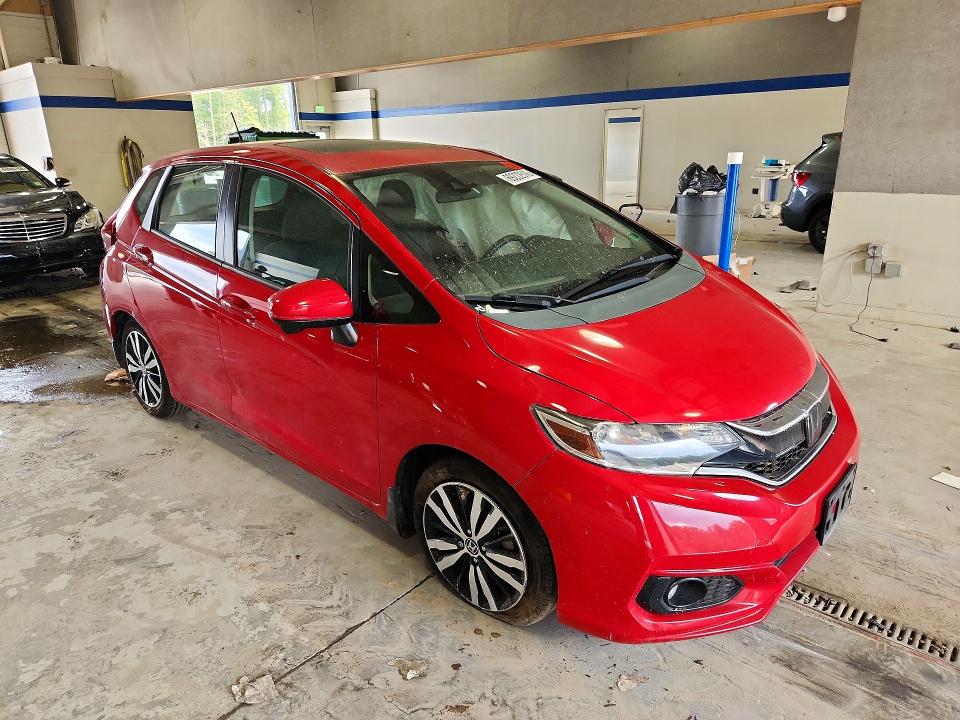 69222516 :رقم المزاد ، 3HGGK5H86JM711122 vin ، 2018 Honda Fit مزاد بيع