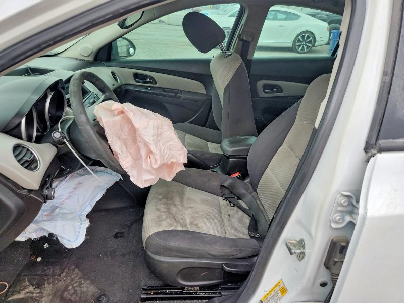 62009796 :رقم المزاد ، 1G1PA5SG0D7155057 vin ، 2013 Chevrolet Cruze مزاد بيع