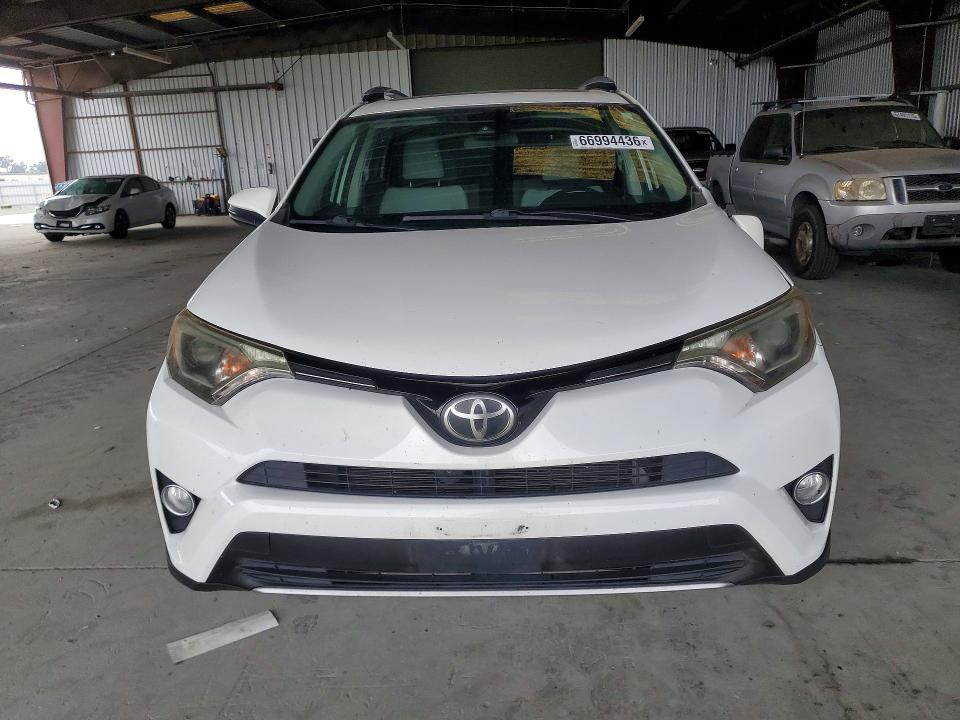 Aukcja sprzedaży 2018 Toyota Rav4, vin: JTMWFREV6JJ211118, numer aukcji: 66994436