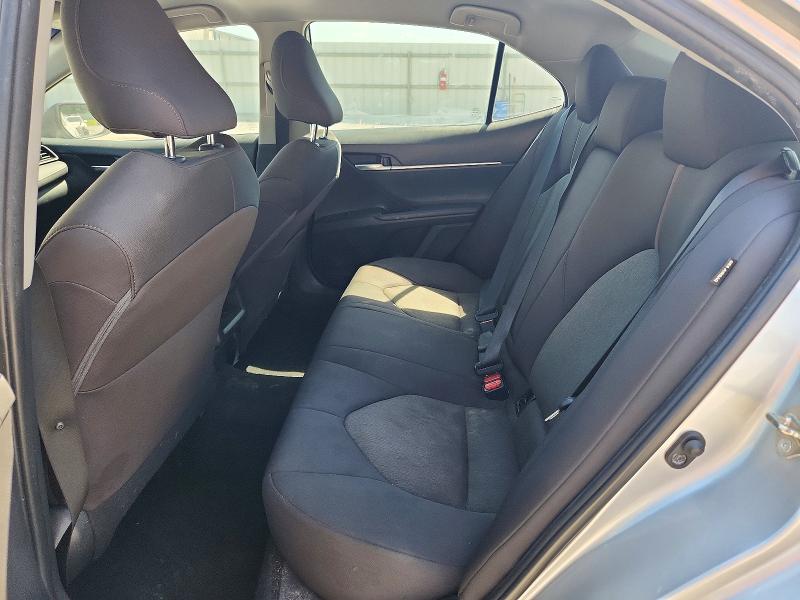 68477776 :رقم المزاد ، 4T1C11AK4LU305588 vin ، 2020 Toyota Camry مزاد بيع