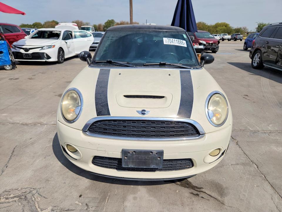 Продажа на аукционе авто 2010 Mini Cooper, vin: WMWMF7C53ATX43667, номер лота: 70411886