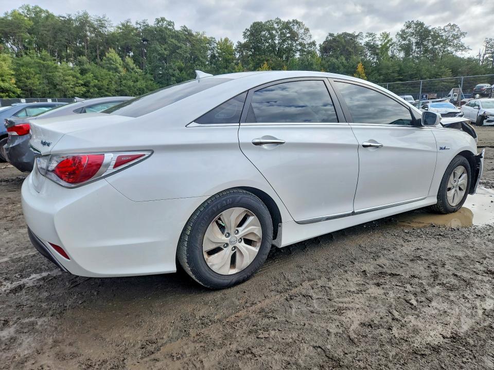 2014 Hyundai Sonata მანქანა იყიდება აუქციონზე, vin: KMHEC4A46EA113812, აუქციონის ნომერი: 70319896