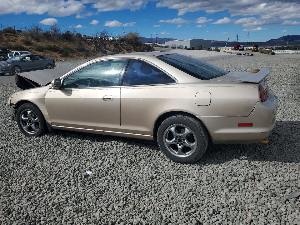 Продажа на аукционе авто 2000 Honda Accord, vin: 1HGCG2252YA801114, номер лота: 70320596