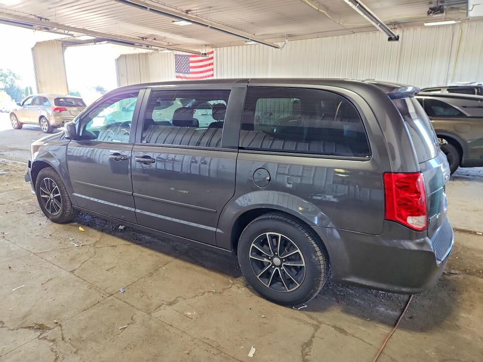 70799966 :رقم المزاد ، 2C4RDGBG6HR856872 vin ، 2017 Dodge Grand Caravan مزاد بيع