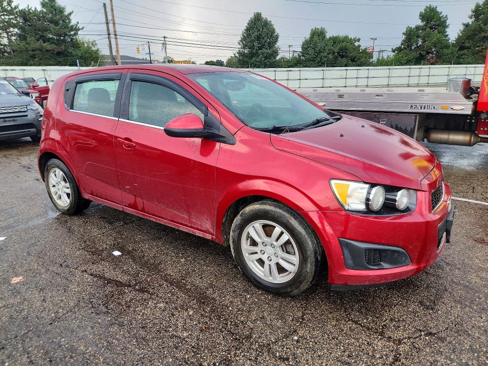 69044336 :رقم المزاد ، 1G1JC6SH2E4206222 vin ، 2014 Chevrolet Sonic مزاد بيع