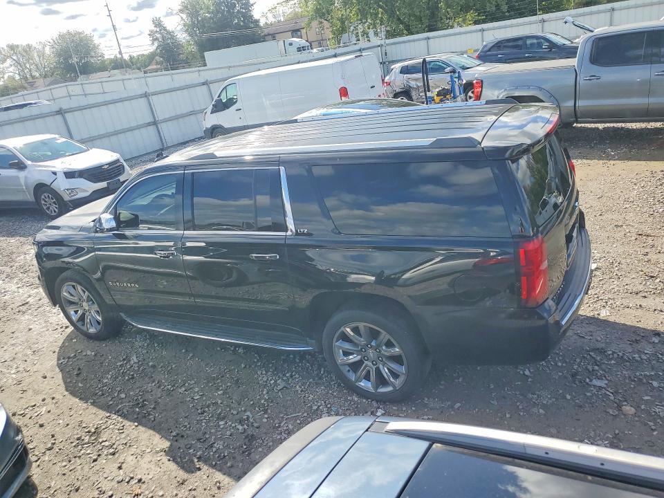 2016 Chevrolet Suburban მანქანა იყიდება აუქციონზე, vin: 1GNSKJKC7GR338668, აუქციონის ნომერი: 68546966