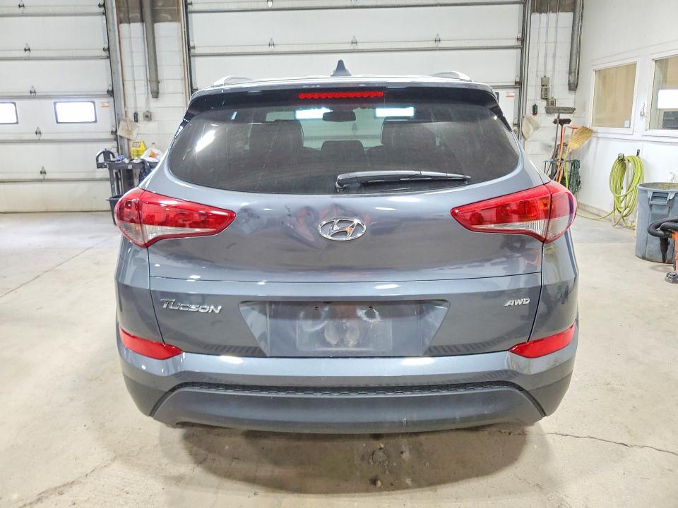 2018 Hyundai Tucson მანქანა იყიდება აუქციონზე, vin: KM8J3CA48JU679326, აუქციონის ნომერი: 70423666