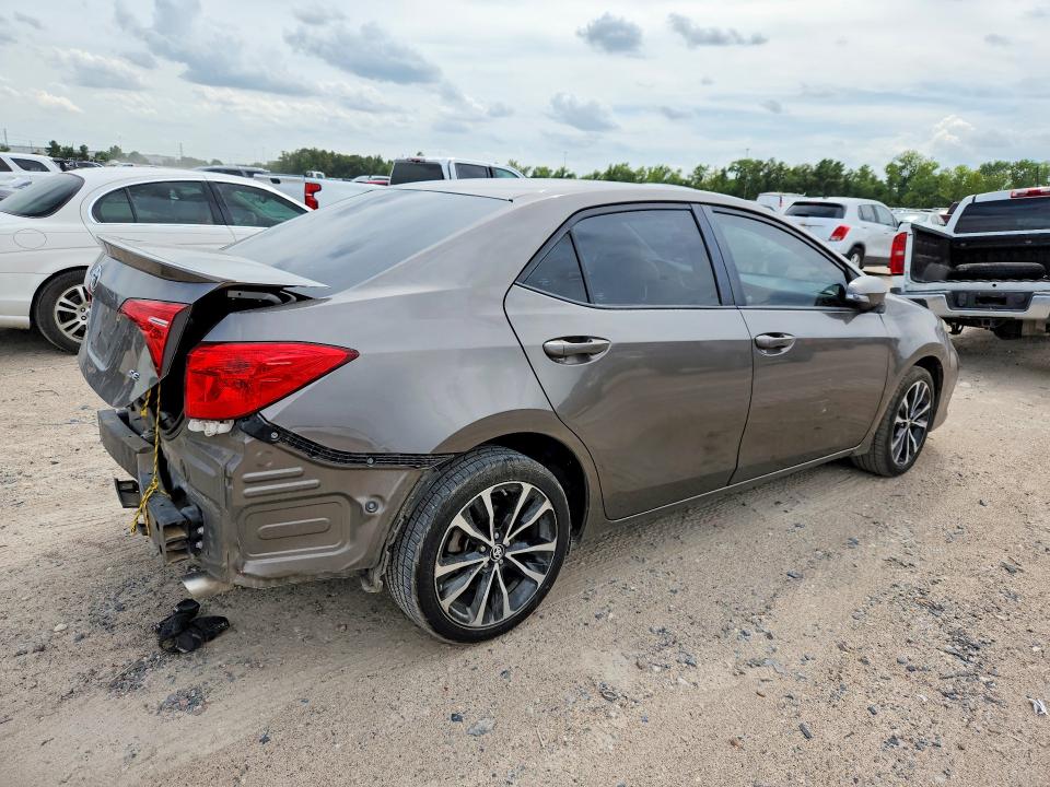 67128396 :رقم المزاد ، 5YFBURHE7HP579748 vin ، 2017 Toyota Corolla مزاد بيع