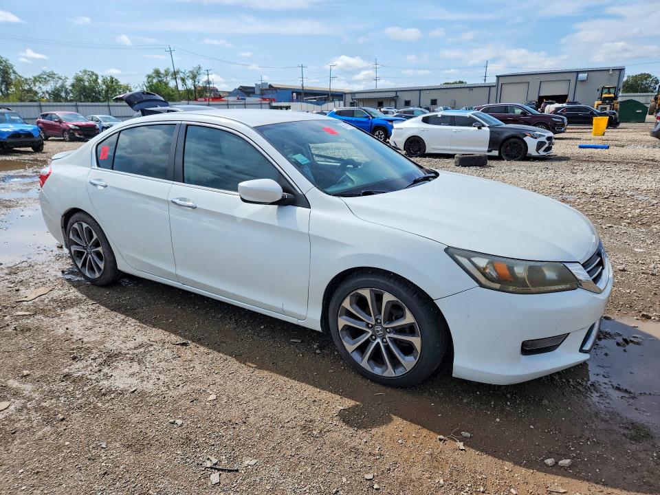 69142106 :رقم المزاد ، 1HGCR2F5XEA120618 vin ، 2014 Honda Accord مزاد بيع