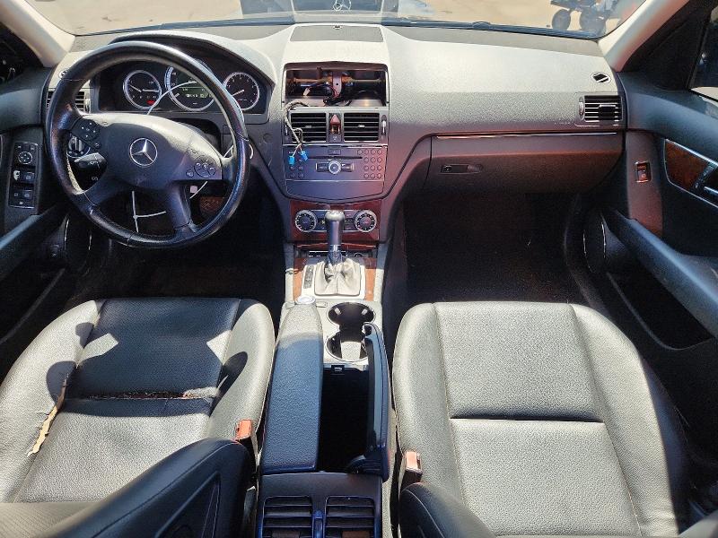 67644306 :رقم المزاد ، WDDGF81X28F099037 vin ، 2008 Mercedes-benz C مزاد بيع