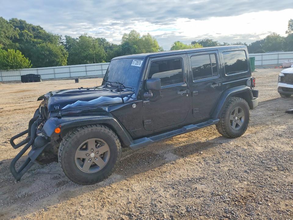 67728576 :رقم المزاد ، 1C4BJWEG5FL607856 vin ، 2015 Jeep Wrangler Unlimited مزاد بيع
