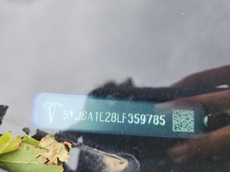 70657946 :رقم المزاد ، 5YJSA1E28LF359785 vin ، 2020 Tesla Model S مزاد بيع