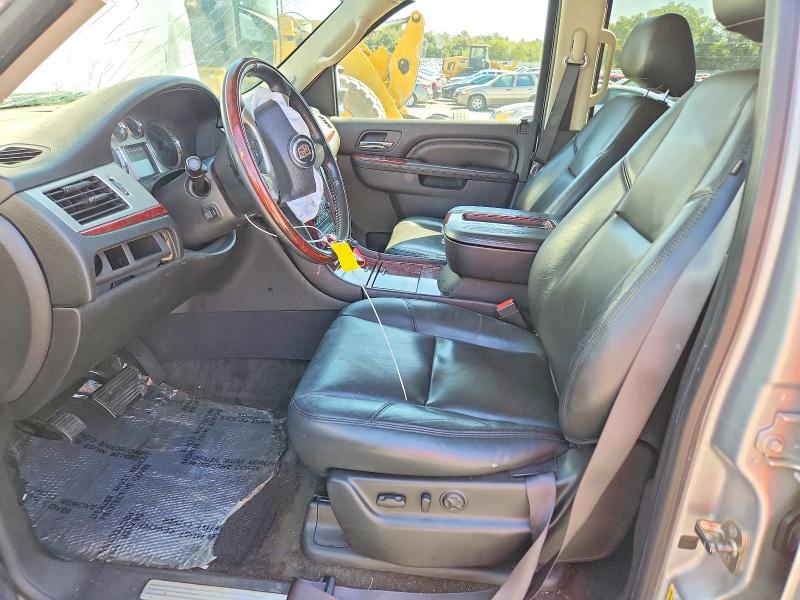 68946286 :رقم المزاد ، 1GYS4CEF4CR262660 vin ، 2012 Cadillac Escalade مزاد بيع