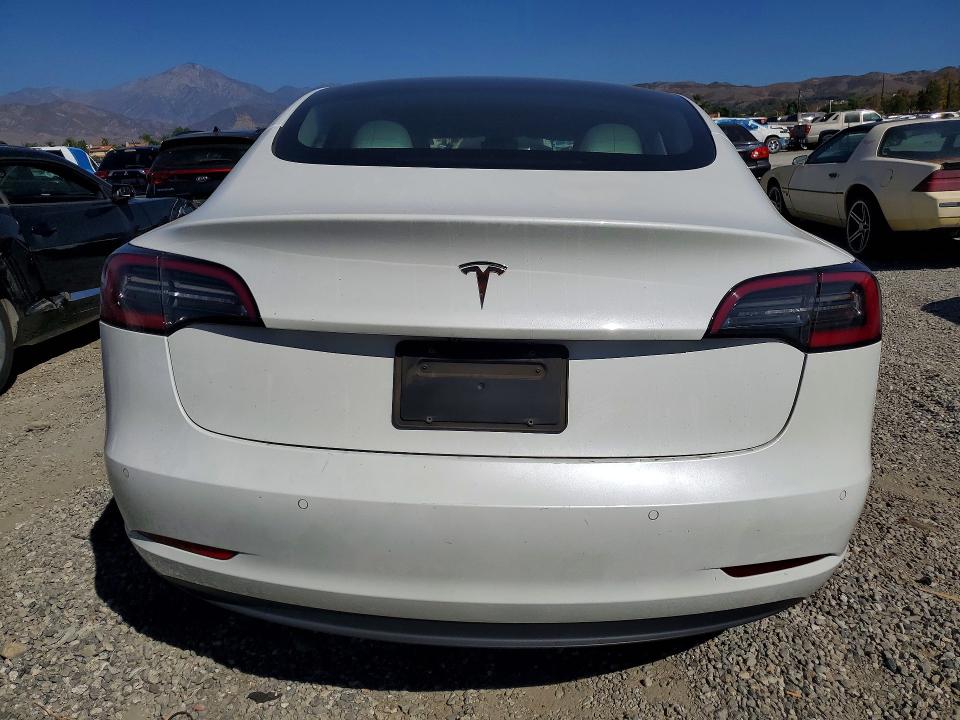 2022 Tesla Model 3 მანქანა იყიდება აუქციონზე, vin: 5YJ3E1EA7NF303730, აუქციონის ნომერი: 69634996