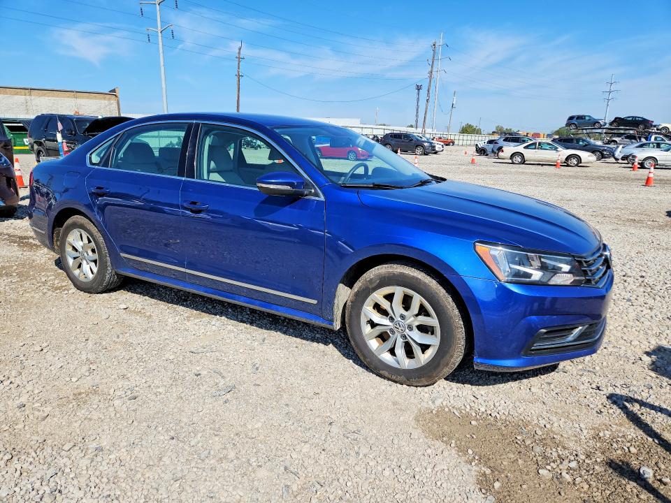 68836866 :رقم المزاد ، 1VWAS7A30GC050029 vin ، 2016 Volkswagen Passat مزاد بيع