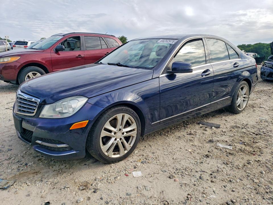 68252976 :رقم المزاد ، WDDGF8BB0CR229231 vin ، 2012 Mercedes-benz C مزاد بيع