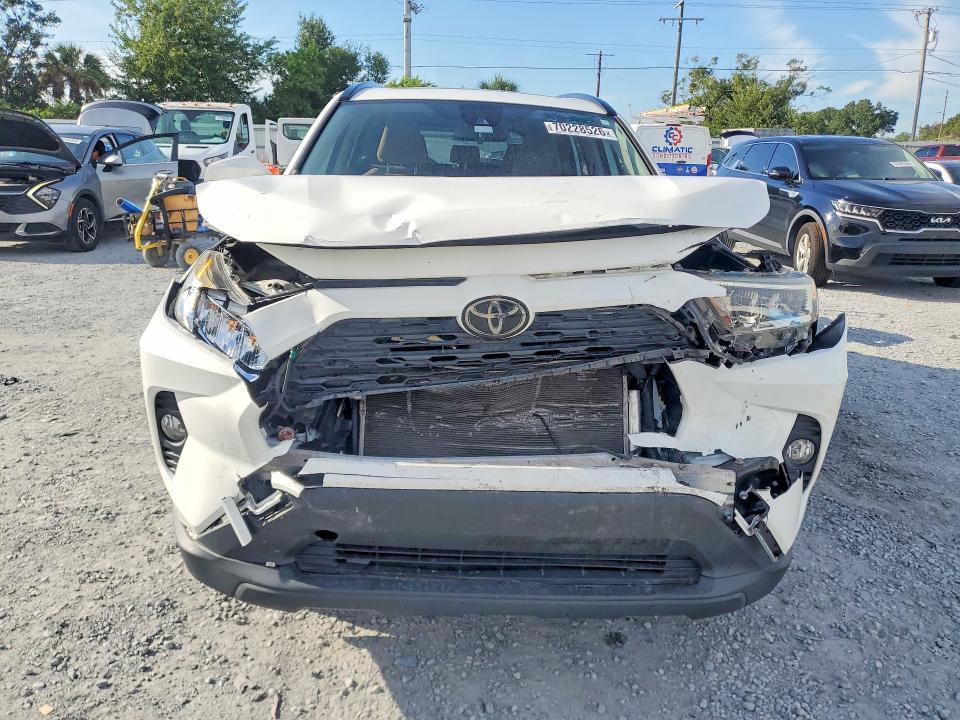 70228526 :رقم المزاد ، JTMW1RFV2KJ002389 vin ، 2019 Toyota Rav4 مزاد بيع