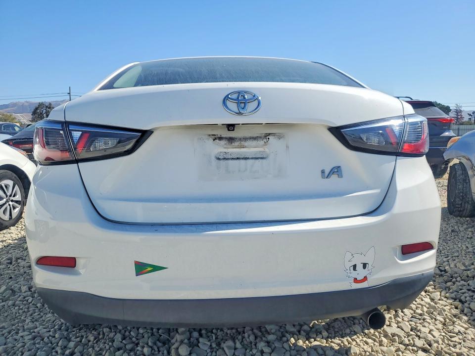 Продажа на аукционе авто 2017 Toyota Yaris Ia, vin: 3MYDLBYV2HY180119, номер лота: 70496746