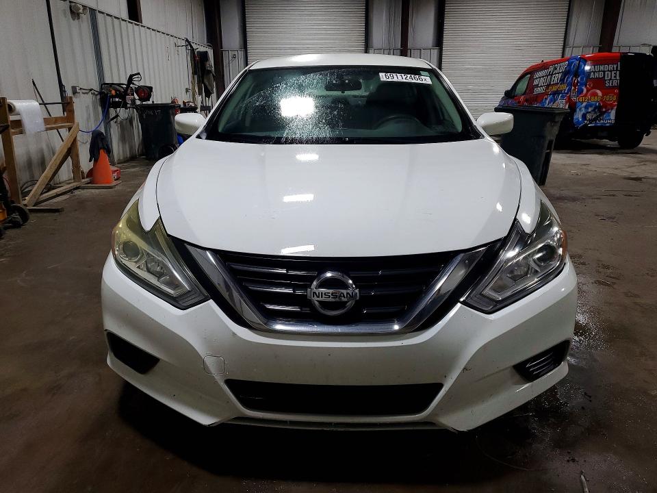 Продаж на аукціоні авто 2018 Nissan Altima, vin: 1N4AL3AP3JC159688, номер лоту: 69112466