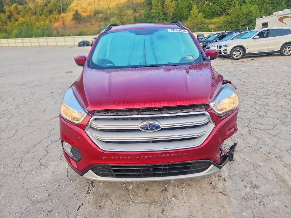 67859596 :رقم المزاد ، 1FMCU9GD0JUC01448 vin ، 2018 Ford Escape مزاد بيع