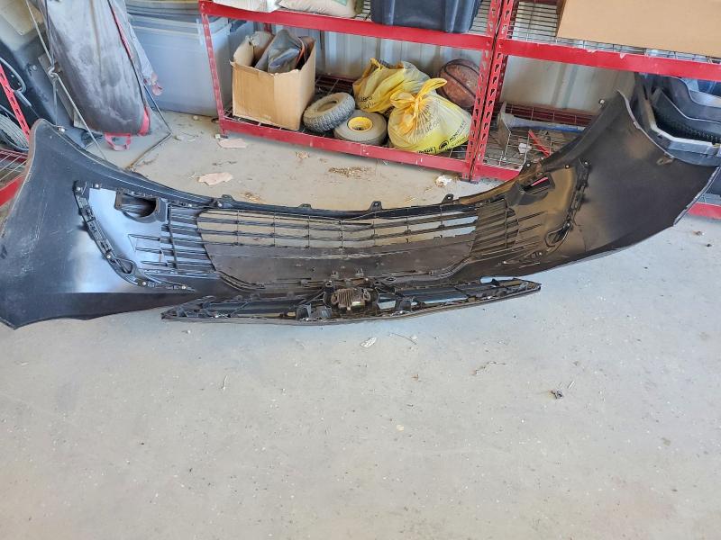 70675016 :رقم المزاد ، 4T1R11AK5MU421166 vin ، 2021 Toyota Camry مزاد بيع