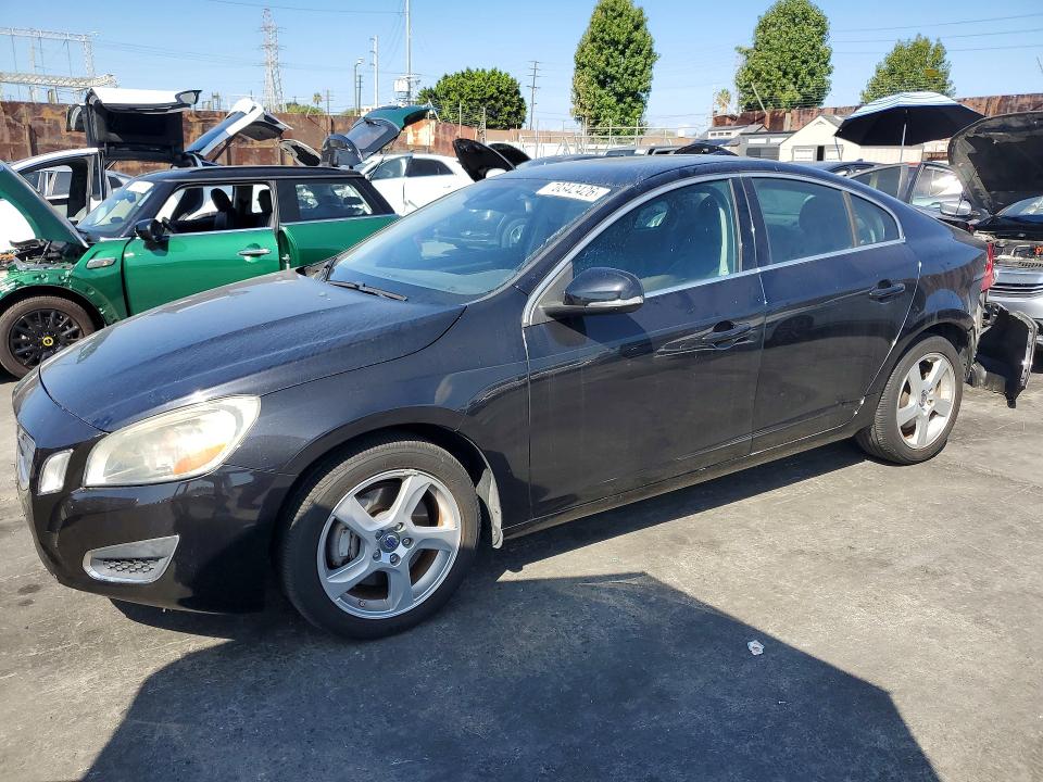 2012 Volvo S60 მანქანა იყიდება აუქციონზე, vin: YV1622FS6C2140534, აუქციონის ნომერი: 70342426