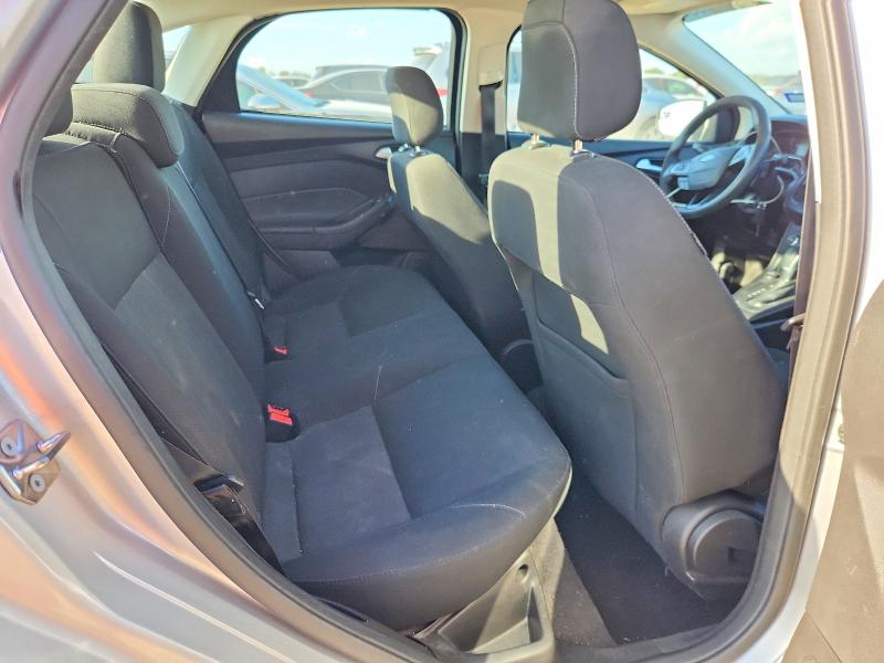 66555366 :رقم المزاد ، 1FADP3F26JL240232 vin ، 2018 Ford Focus مزاد بيع