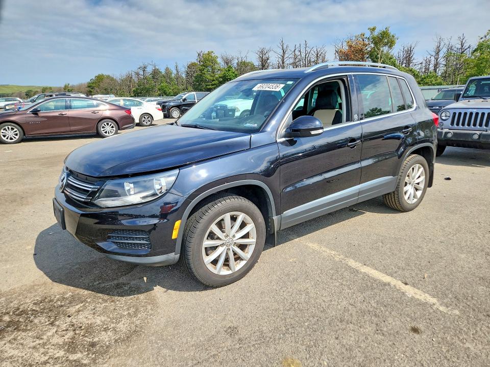 69204536 :رقم المزاد ، WVGSV7AX2HK005078 vin ، 2017 Volkswagen Tiguan مزاد بيع