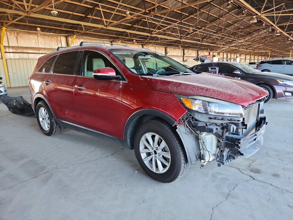 66858196 :رقم المزاد ، 5XYPG4A55HG207355 vin ، 2017 Kia Sorento مزاد بيع