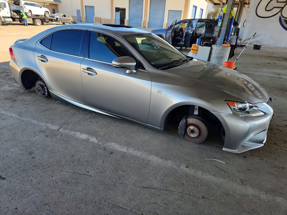 71292556 :رقم المزاد ، JTHBA1D27G5034519 vin ، 2016 Lexus Is مزاد بيع