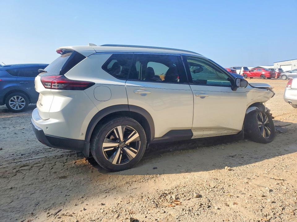 Продажа на аукционе авто 2024 Nissan Rogue, vin: 5N1BT3CB3RC724898, номер лота: 67539026