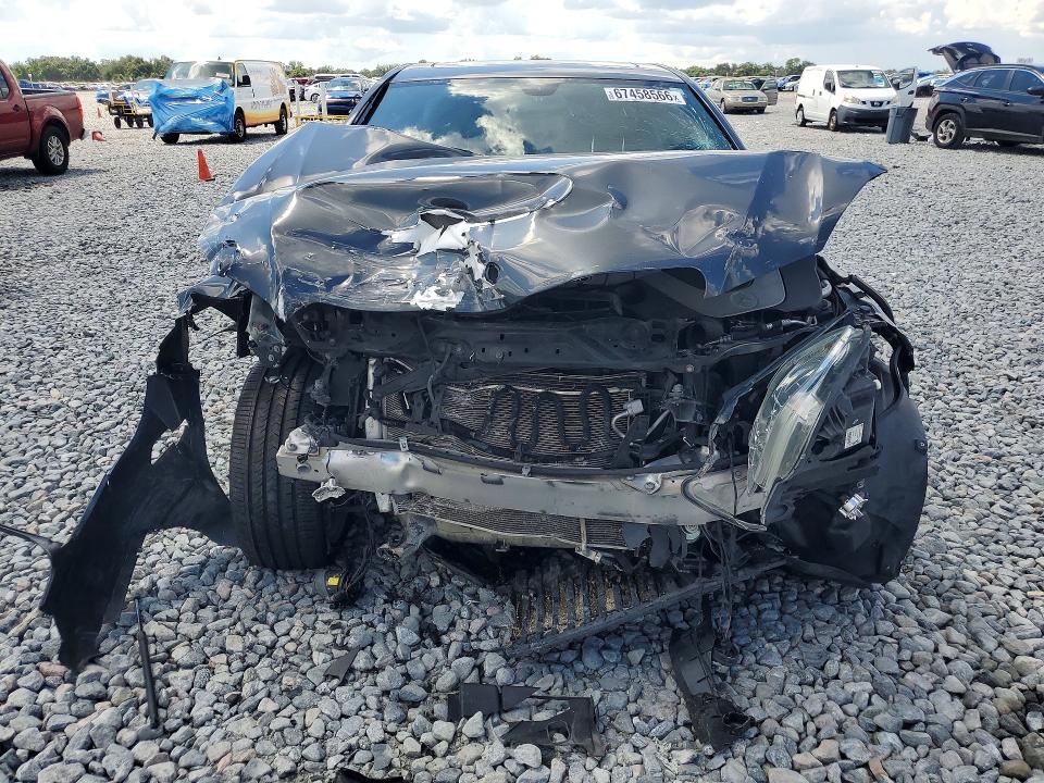 2010 Mercedes-benz E მანქანა იყიდება აუქციონზე, vin: WDDHF5GB8AA206285, აუქციონის ნომერი: 67458566