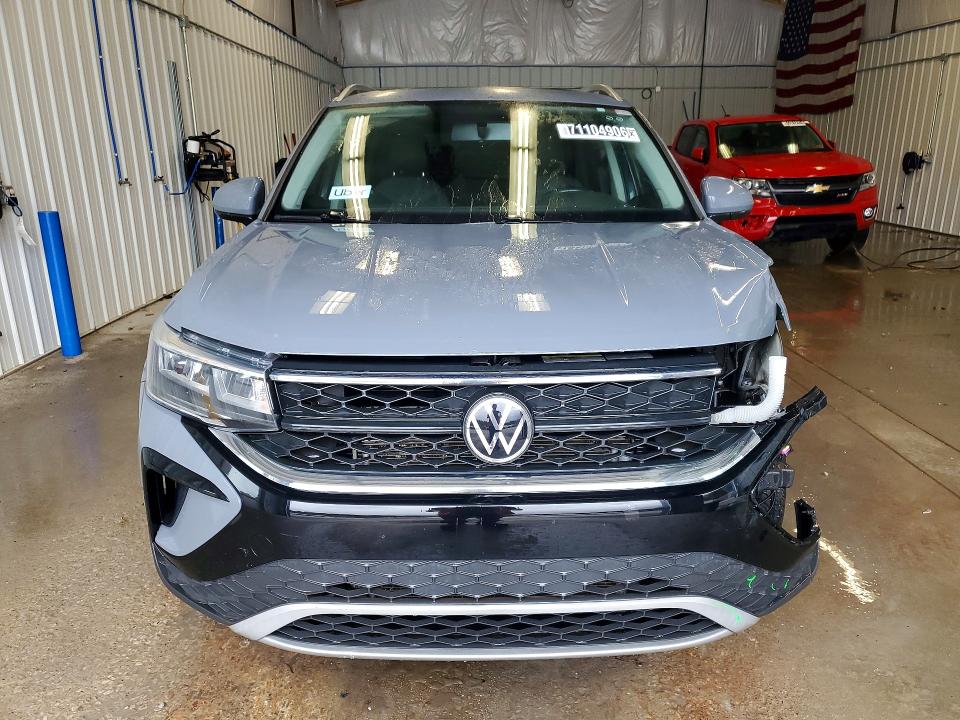 Продаж на аукціоні авто 2022 Volkswagen Taos, vin: 3VVLX7B26NM064436, номер лоту: 71104906
