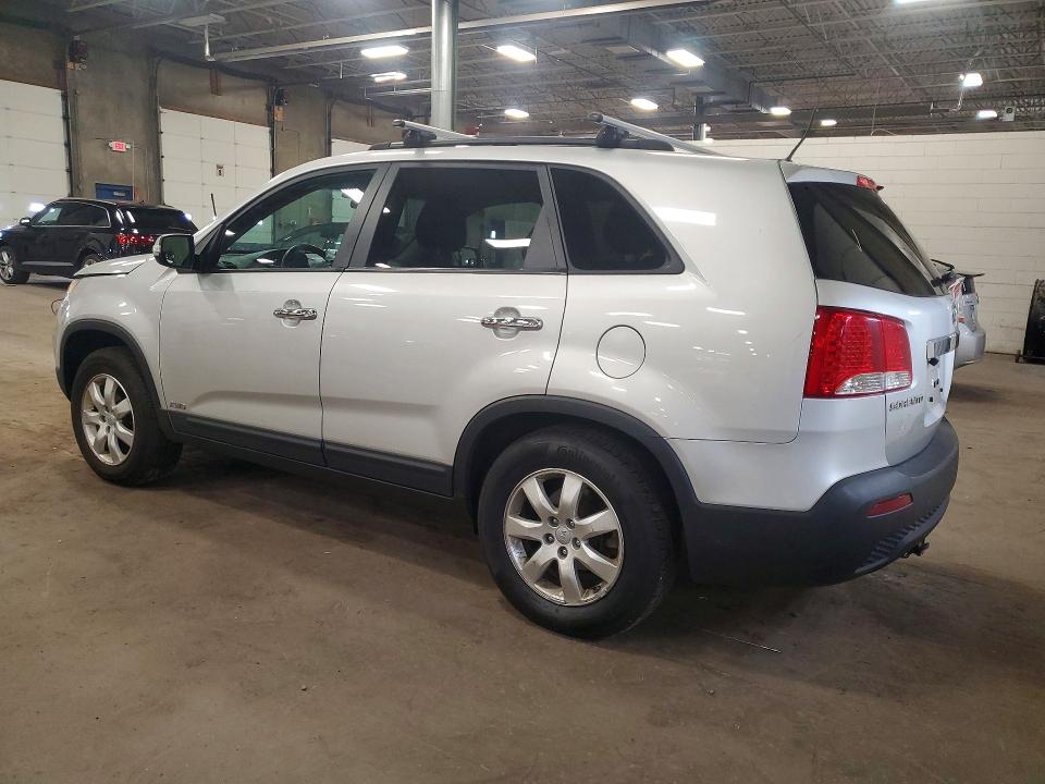 70013186 :رقم المزاد ، 5XYKTCA68CG225849 vin ، 2012 Kia Sorento مزاد بيع
