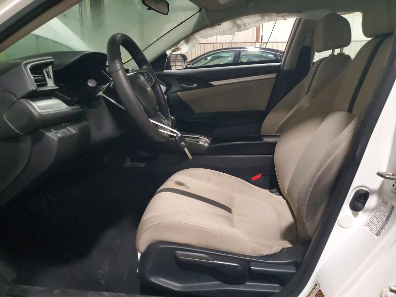 68098816 :رقم المزاد ، 2HGFC2F55JH552544 vin ، 2018 Honda Civic مزاد بيع
