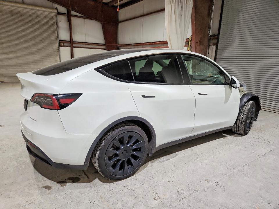 Продажа на аукционе авто 2022 Tesla Model Y, vin: 7SAYGAEE1NF518882, номер лота: 70081596