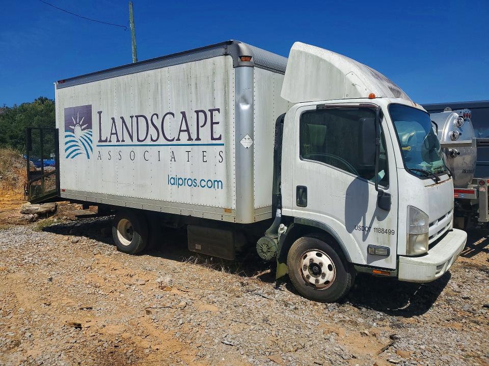 67854936 :رقم المزاد ، JALB4W170B7401049 vin ، 2011 Isuzu Npr مزاد بيع