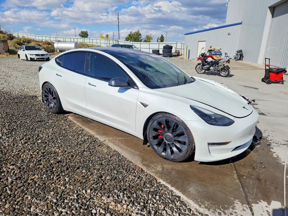 Продажа на аукционе авто 2022 Tesla Model 3, vin: 5YJ3E1EC6NF295380, номер лота: 68879366