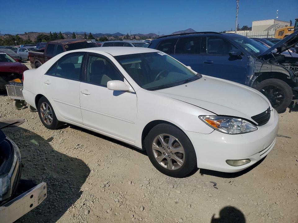 2004 Toyota Camry მანქანა იყიდება აუქციონზე, vin: JTDBE30K140279770, აუქციონის ნომერი: 70704226