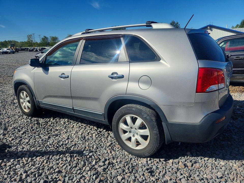 2013 Kia Sorento მანქანა იყიდება აუქციონზე, vin: 5XYKT4A63DG421351, აუქციონის ნომერი: 70700736