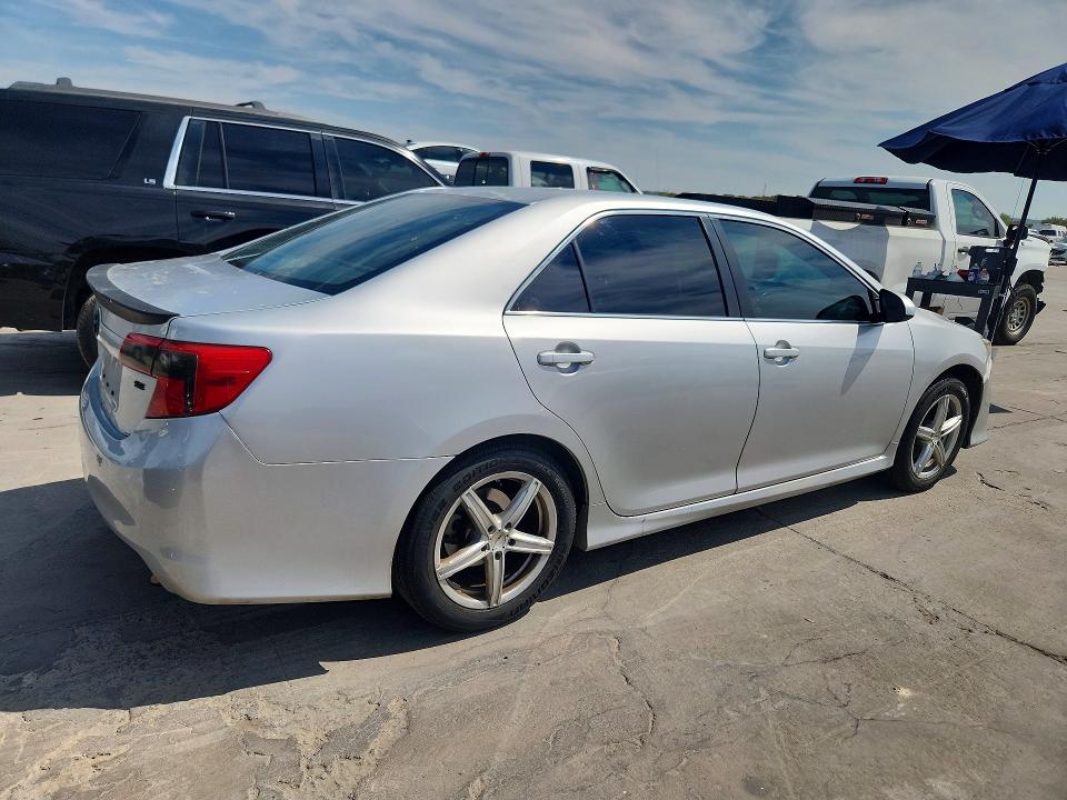 Aukcja sprzedaży 2013 Toyota Camry, vin: 4T1BF1FK6DU648250, numer aukcji: 70772146