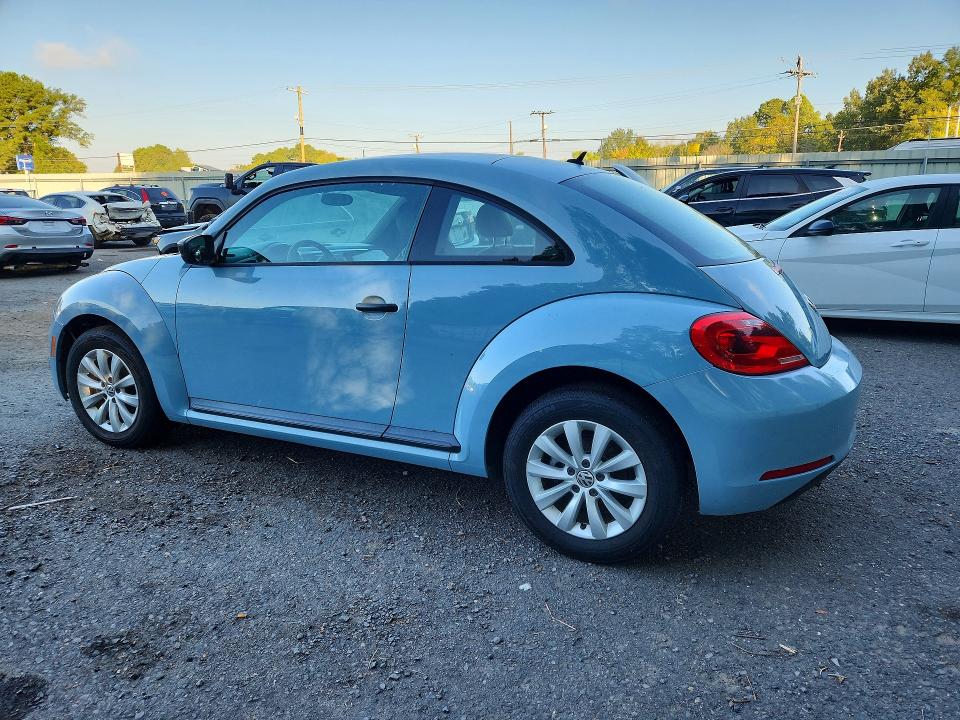 2015 Volkswagen Beetle მანქანა იყიდება აუქციონზე, vin: 3VWF17AT9FM640462        , აუქციონის ნომერი: 68420156