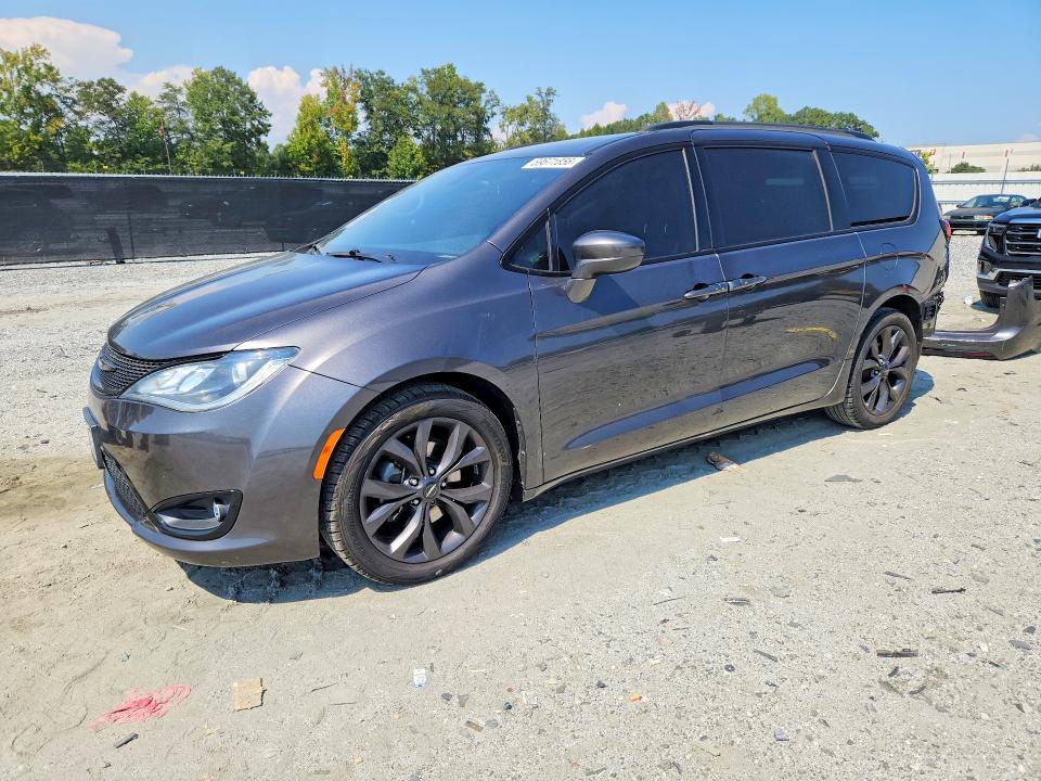 Продаж на аукціоні авто 2018 Chrysler Pacifica, vin: 2C4RC1BG8JR167163, номер лоту: 69671856