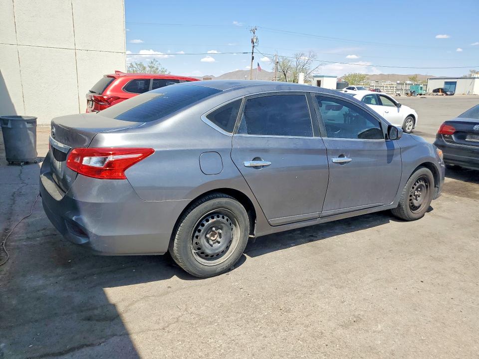 67490776 :رقم المزاد ، 3N1AB7AP7JY336273 vin ، 2018 Nissan Sentra مزاد بيع