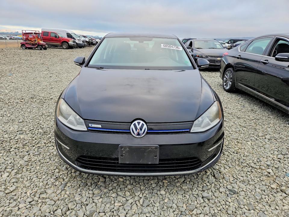 68504736 :رقم المزاد ، WVWKP7AU0GW915422 vin ، 2016 Volkswagen E-golf مزاد بيع